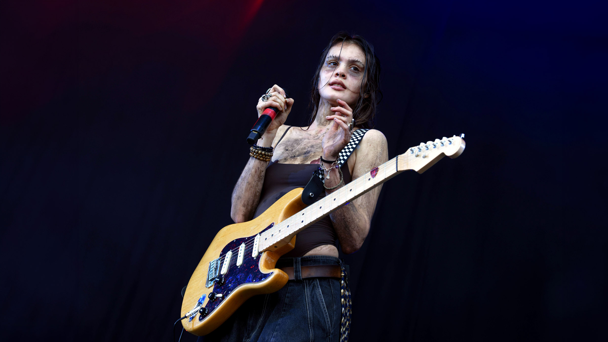 Sofia Isella live